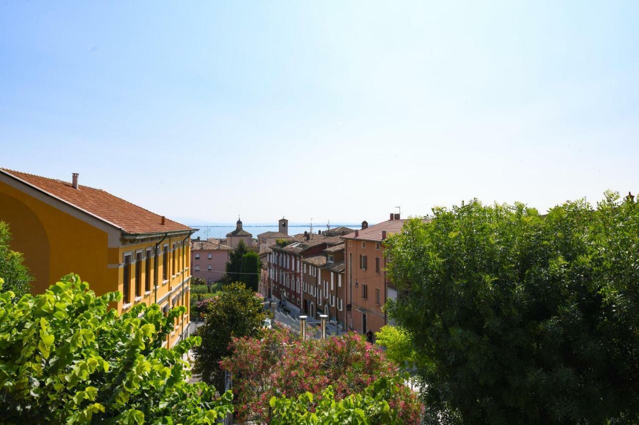 Desenzanoloft Smile On The Lake Desenzano del Garda Exterior photo